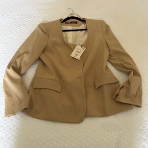 Zara Women's Beige Blazer